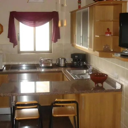 Kleines Casa Mit Terrasse Semesterbostad Alcalá la Real